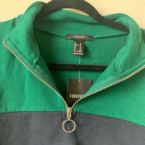 Forever 21 Colorblock Cropped Quarter Zip NWT - Picture 2 of 3